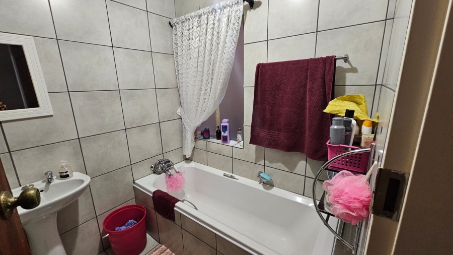 2 Bedroom Property for Sale in Riebeeckstad Free State